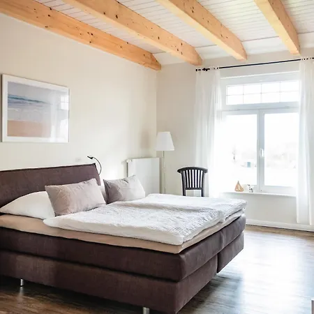 Gut-royum-grosse-diele * Brodersby-Goltoft