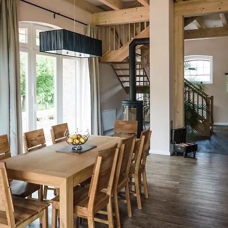 Holiday home Gut-royum-grosse-diele *